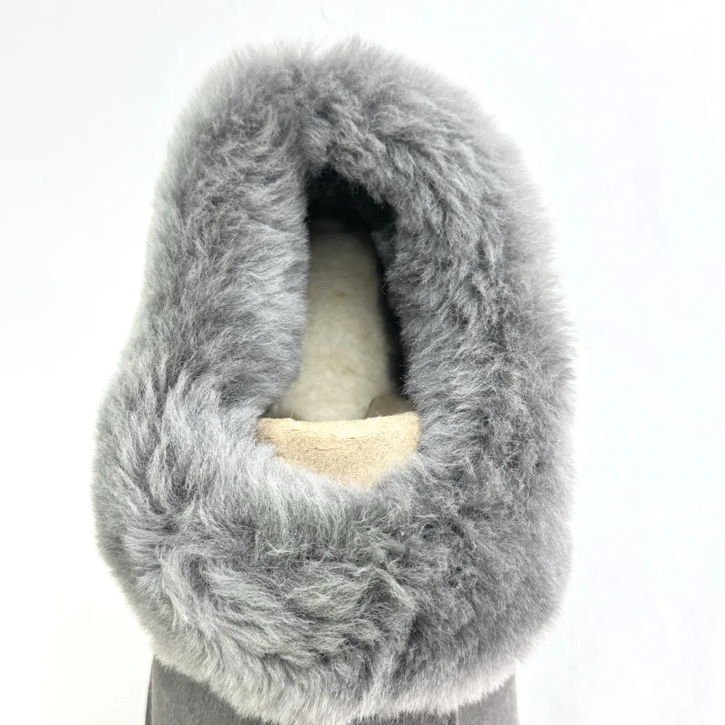 Self-pickup💰440 UGG Tatzite three-centimeter thick sole, glutinous, slip-on, easy to put on and take off, model 4810, slip-on casual fur shoes, short boots, color: maroon, reindeer, antelope brown, black, gray 𝚜𝚒𝚣𝚎: 𝟯𝟱-𝟰𝟬